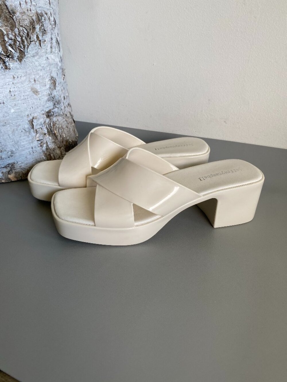 Jeffrey Campbell Cream Bubblegum Platform Jelly Slide Glossy Sandals Sz 9